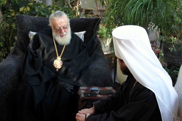 Святейший и Блаженнейший Католикос-Патриарх Илия II: «Да хранит Бог Вас и страну Российскую».