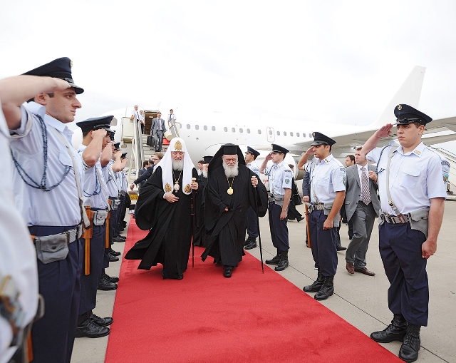 Начался официальный визит Святейшего Патриарха Кирилла в Элладу