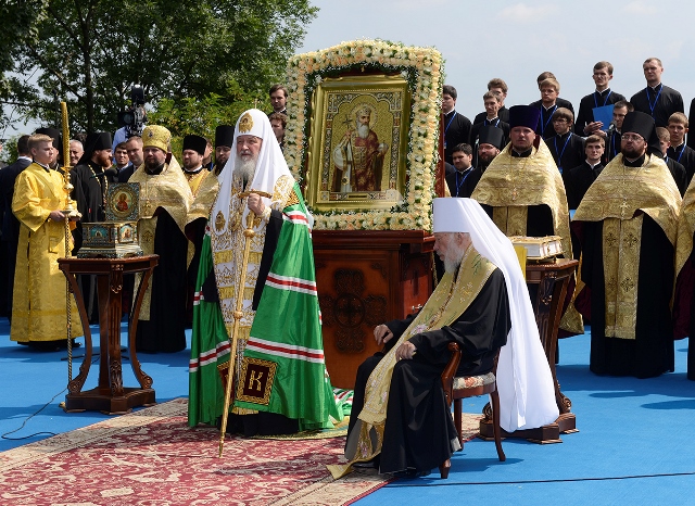 В Киеве на Владимирской горке состоялся торжественный молебен в честь празднования 1025-летия Крещения Руси